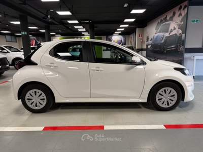 Toyota Yaris Yaris 1.5h Active Bianco usata Desenzano del Garda
