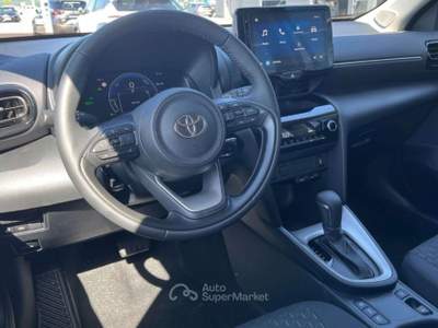 Toyota Yaris Cross KM 0 RATA MENSILE 281,00 EURO CON LA MAXI RATA  1.5H (116 CV) E-CVT Active Eco Argento usata Roma