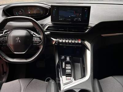 Peugeot 3008 Hybrid4 300 e-EAT8 Allure Pack 4WD Blu/Azzurro usata Galbiate