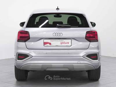 Audi Q2 Q2 2.0 TDI Advanced manual Argento usata Cantù