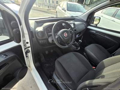 Fiat QUBO QUBO 1.4 8V 77 CV Lounge Natural Power UNIPROPRIETARIO Bianco usata Ascoli Satriano