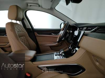 Jaguar F-Pace 2.0 D 204 CV AWD aut. SE Blu/Azzurro usata Roma