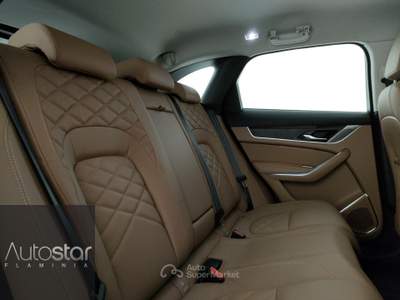 Jaguar F-Pace 2.0 D 204 CV AWD aut. SE Blu/Azzurro usata Roma