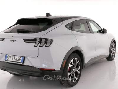Ford Mustang Mustang Mach-E AWD Extended Premium 351 CV Bianco usata Roma