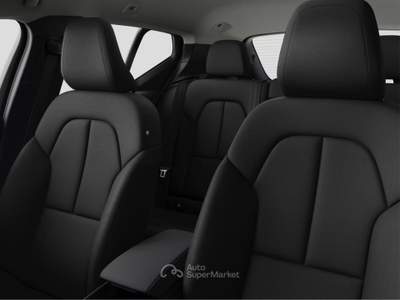 Volvo XC40 B3 automatico Essential usata Roma