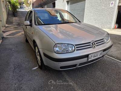 Volkswagen Golf Modello ConfortLine non fumatore iscritta ASI Argento usata Ancona