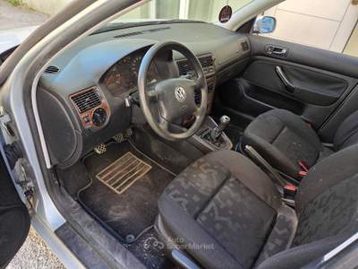 Volkswagen Golf Modello ConfortLine non fumatore iscritta ASI Argento usata Ancona