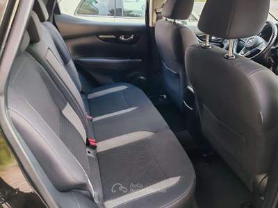Nissan Qashqai Qashqai II 2017 1.5 dci N-Connecta 115cv dct Nero usata Morrovalle