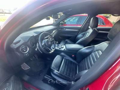 Alfa Romeo Stelvio Stelvio 2.2 t Executive Q4 210cv auto my19 Rosso usata Morrovalle