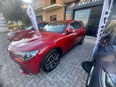 Alfa Romeo Stelvio Stelvio 2.2 t Executive Q4 210cv auto my19 Rosso usata Morrovalle