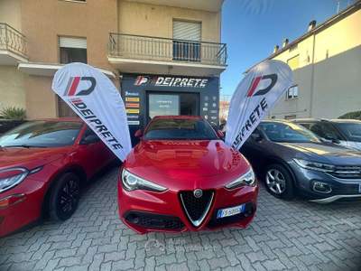 Alfa Romeo Stelvio Stelvio 2.2 t Executive Q4 210cv auto my19 Rosso usata Morrovalle