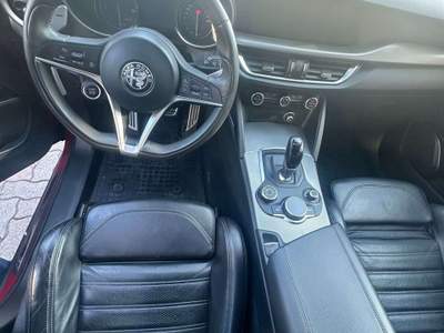 Alfa Romeo Stelvio Stelvio 2.2 t Executive Q4 210cv auto my19 Rosso usata Morrovalle