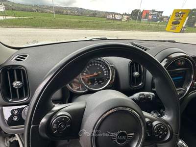 MINI Cooper Mini Countryman F60 2017 1.5 Hype all4 auto Bianco usata Morrovalle