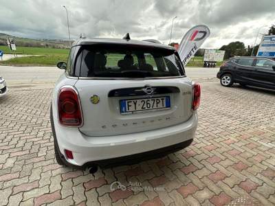 MINI Cooper Mini Countryman F60 2017 1.5 Hype all4 auto Bianco usata Morrovalle