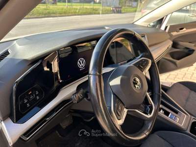 Volkswagen Golf Variant 2.0 TDI DSG Executive BlueMotion Tech. Bianco usata Morrovalle