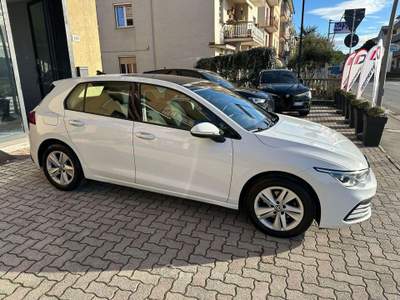 Volkswagen Golf Variant 2.0 TDI DSG Executive BlueMotion Tech. Bianco usata Morrovalle