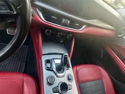 Alfa Romeo Stelvio Stelvio 2.2 t Sprint Q4 190cv auto Nero usata Morrovalle