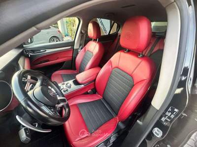 Alfa Romeo Stelvio Stelvio 2.2 t Sprint Q4 190cv auto Nero usata Morrovalle