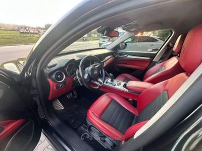 Alfa Romeo Stelvio Stelvio 2.2 t Sprint Q4 190cv auto Nero usata Morrovalle