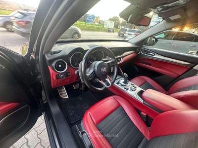 Alfa Romeo Stelvio Stelvio 2.2 t Sprint Q4 190cv auto Nero usata Morrovalle
