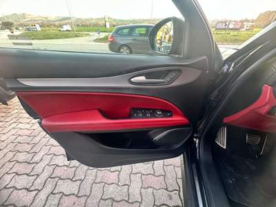Alfa Romeo Stelvio Stelvio 2.2 t Sprint Q4 190cv auto Nero usata Morrovalle