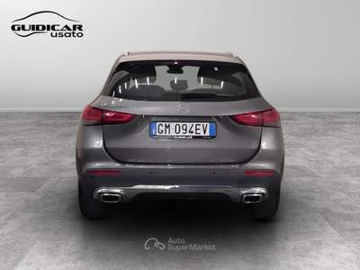 Mercedes-Benz GLA 180 D Sport Plus 8G-DCT Grigio usata Lucca
