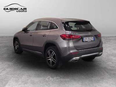 Mercedes-Benz GLA 180 D Sport Plus 8G-DCT Grigio usata Lucca