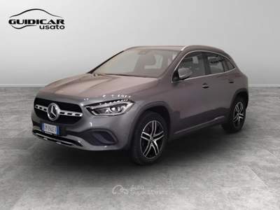 Mercedes-Benz GLA 180 D Sport Plus 8G-DCT Grigio usata Lucca