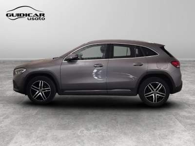 Mercedes-Benz GLA 180 D Sport Plus 8G-DCT Grigio usata Lucca