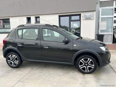 Dacia Sandero Sandero STEPWAY 1.5 dCi 8V 90 S&S E-R SS Brave Nero usata Mesagne