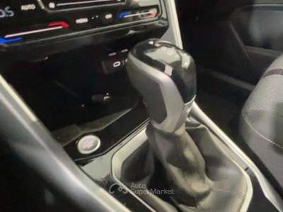 Volkswagen T-Roc 2.0 tdi Edition Plus 150cv dsg Bianco usata Sant'Anastasia