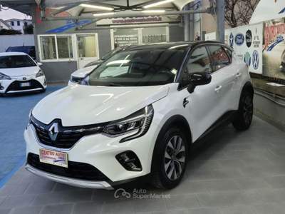Renault Captur Blue dCi 8V 115 CV EDC Intens Bianco usata Villaricca