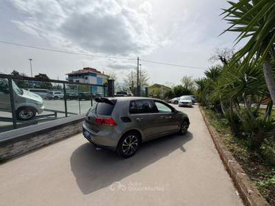 Volkswagen Golf 1.6 TDI 5p. Highline BlueMotion Technology usata Campagna
