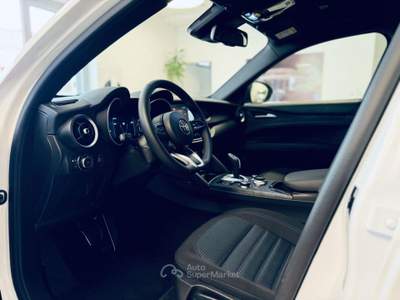 Alfa Romeo Stelvio 2.2 t Super rwd 160cv auto Bianco usata San Michele Salentino