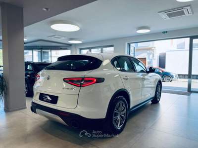 Alfa Romeo Stelvio 2.2 t Super rwd 160cv auto Bianco usata San Michele Salentino