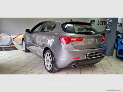Alfa Romeo Giulietta Giulietta 1.6 JTDm-2 120 CV Distinctive Grigio usata Fonte Nuova