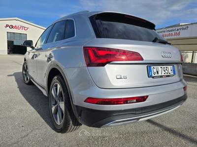 Audi Q5 Q5 II 2020 35 2.0 tdi mhev 12V Business Advanced s-tronic Grigio usata Monte San Vito