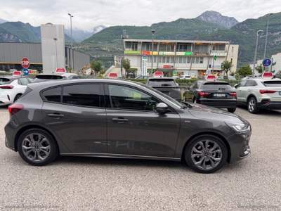 Ford Focus Focus 1.0 EcoBoost Hybr.125 5p.ST LINE SYNC 4 NAVIGATION TOUCH 13.2 Grigio usata Arco