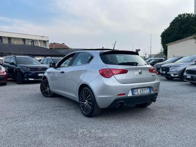 Alfa Romeo Giulietta 2.0 JTDm 150CV Super + TETTO APRIBILE Argento usata TORINO