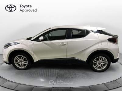 Toyota C-HR 1.8 Hybrid E-CVT Active Bianco usata Milano
