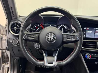 Alfa Romeo Giulia 2.2 160 CV Rosso Edizione LED|PADDLES|RETROCAMERA Argento usata Como