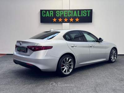 Alfa Romeo Giulia 2.2 160 CV Rosso Edizione LED|PADDLES|RETROCAMERA Argento usata Como
