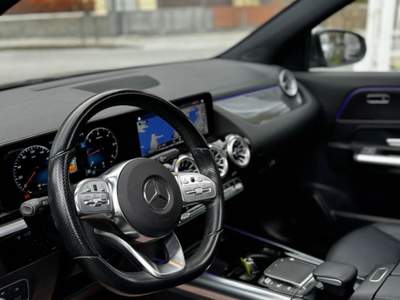 Mercedes-Benz GLA Automatic Premium + Tetto Grigio usata SOMMA VESUVIANA
