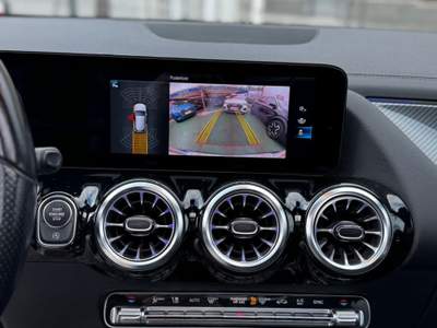 Mercedes-Benz GLA Automatic Premium + Tetto Grigio usata SOMMA VESUVIANA