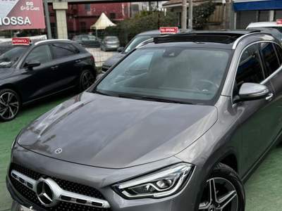 Mercedes-Benz GLA Automatic Premium + Tetto Grigio usata SOMMA VESUVIANA