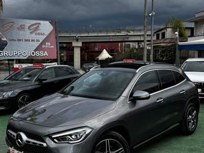 Mercedes-Benz GLA Automatic Premium + Tetto Grigio usata SOMMA VESUVIANA