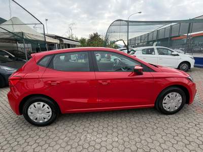 Seat Ibiza Ibiza V 07/2023 1.0 mpi Style 80cv Rosso usata Torino