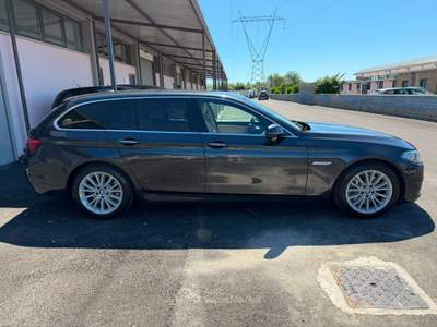 BMW Serie 5 525d 525 525d Luxury Grigio usata Formello