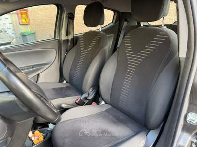 Lancia Ypsilon 85 CV 5 porte S&S Platinum Grigio usata Formello