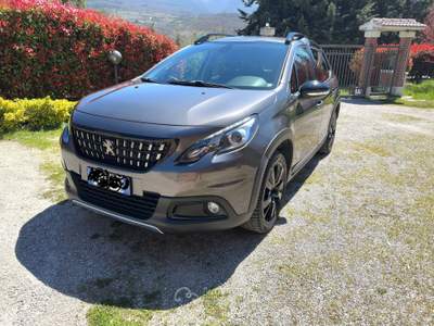 Peugeot 2008 GT Line Black Grigio usata potenza